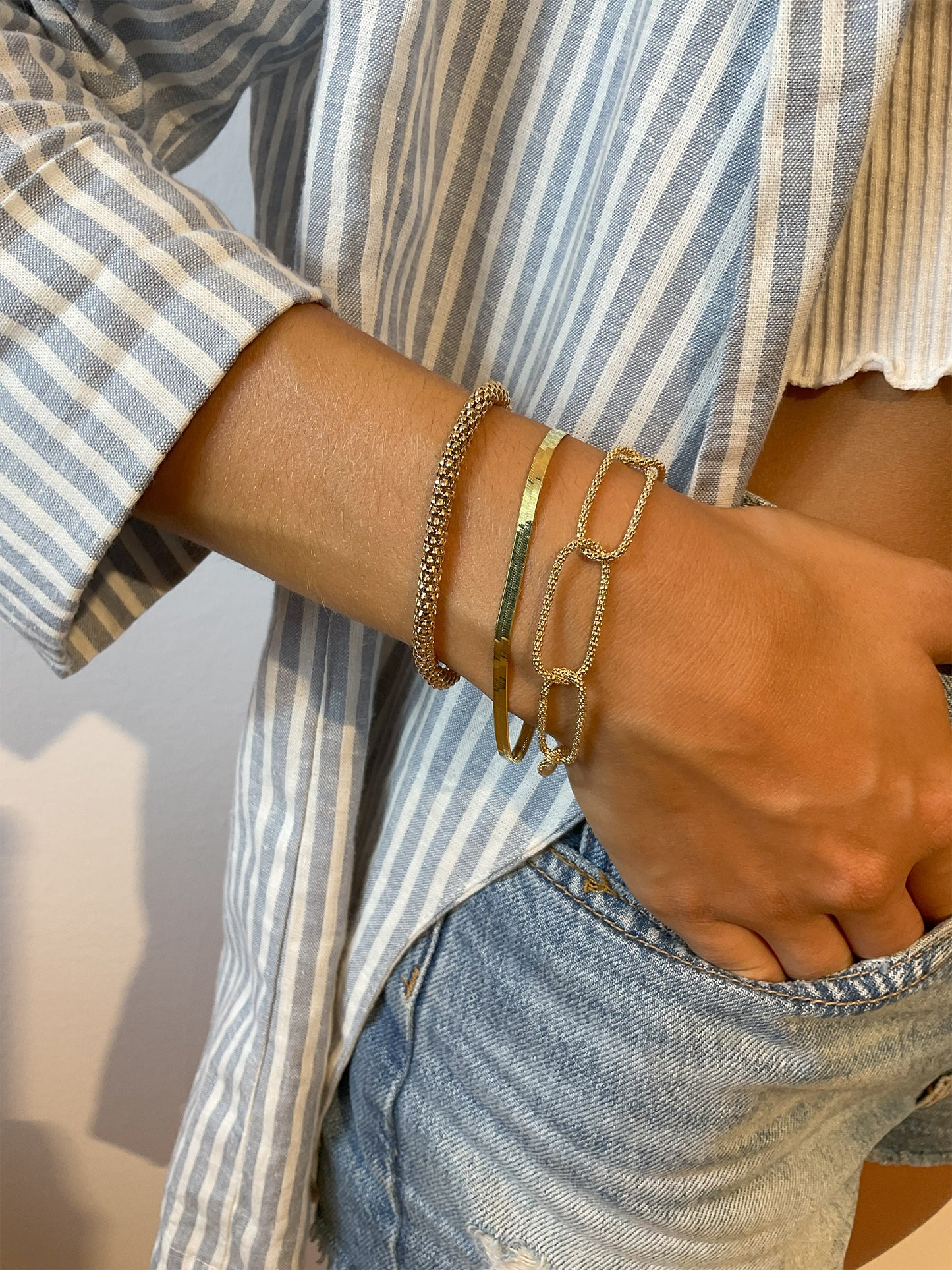 Bracciale a maglia lavorata di grande spessore